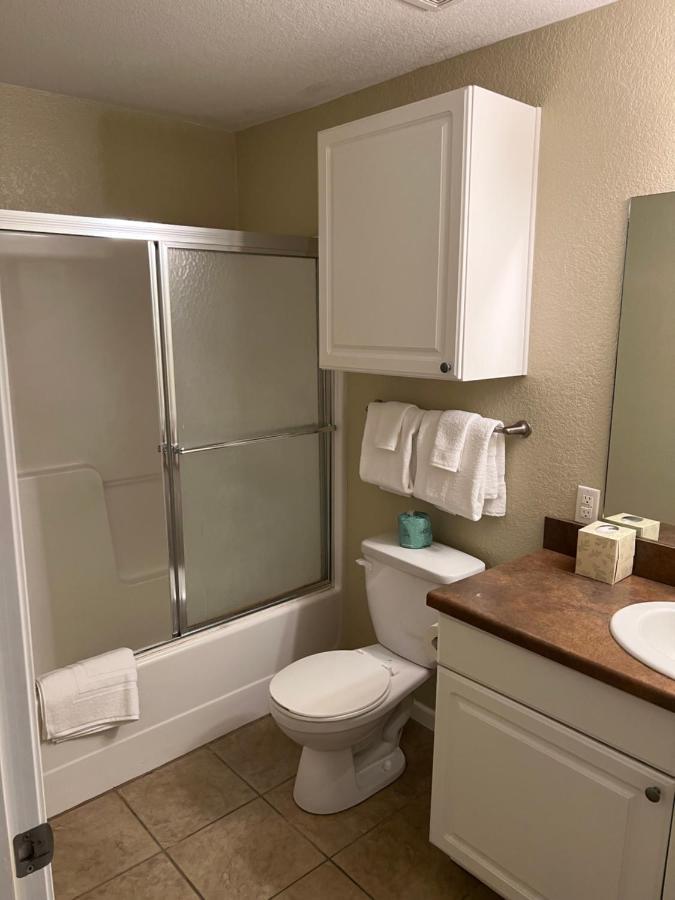 Washburn Hotel Suites Topeka Eksteriør billede